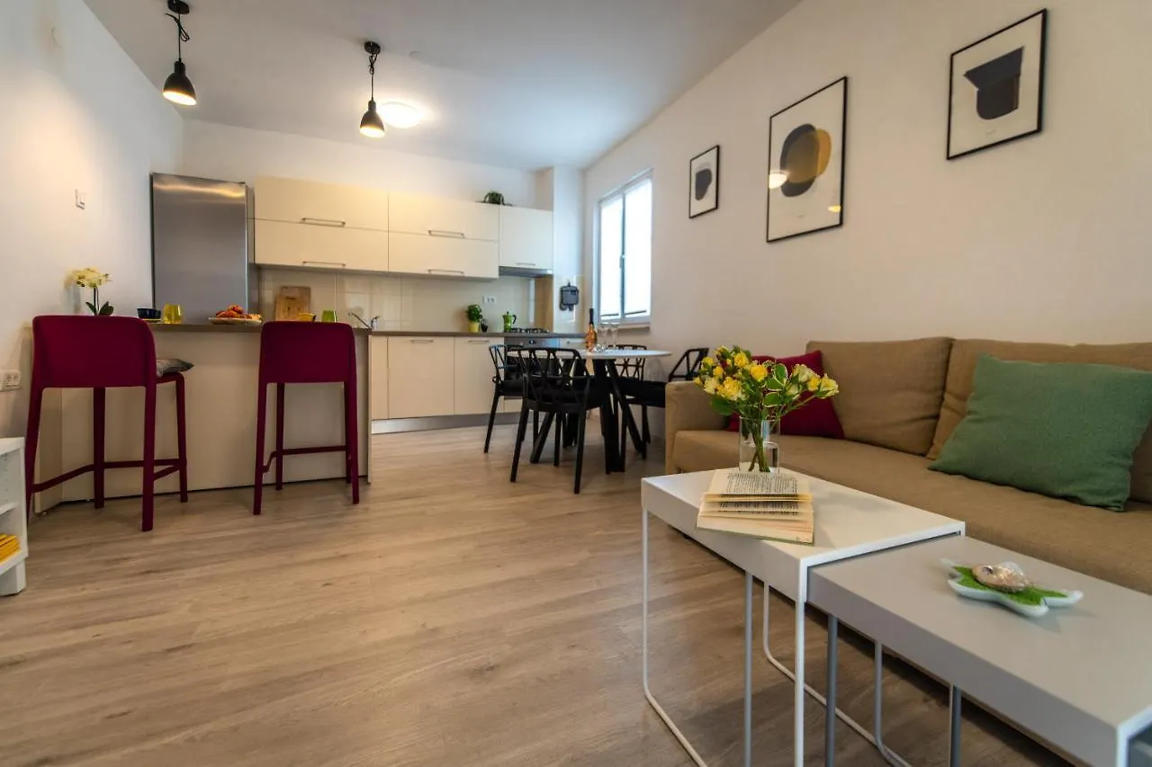 Villa Vacation House Maria, Big Garden, Private Parking Vinkuran