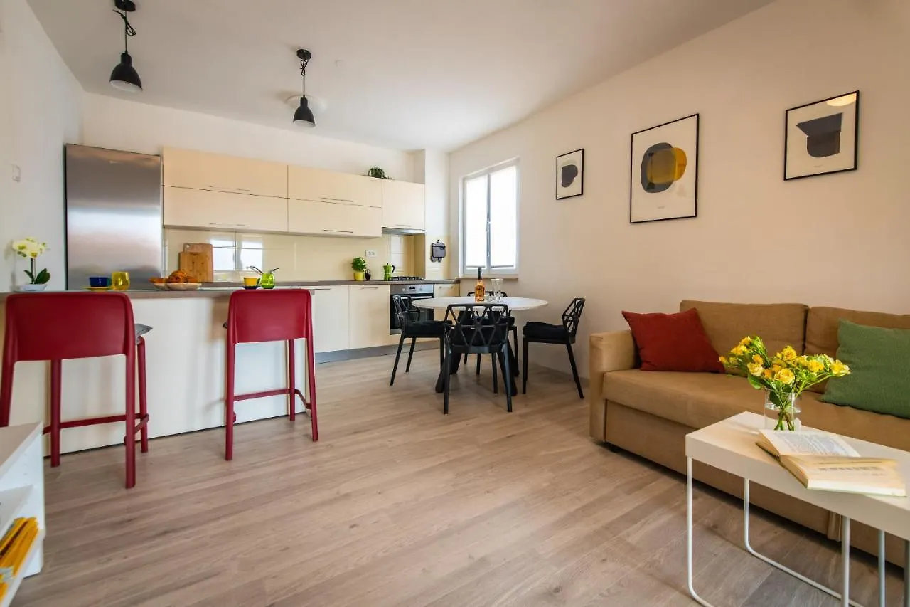 Vacation House Maria, Big Garden, Private Parking Vinkuran 0*,